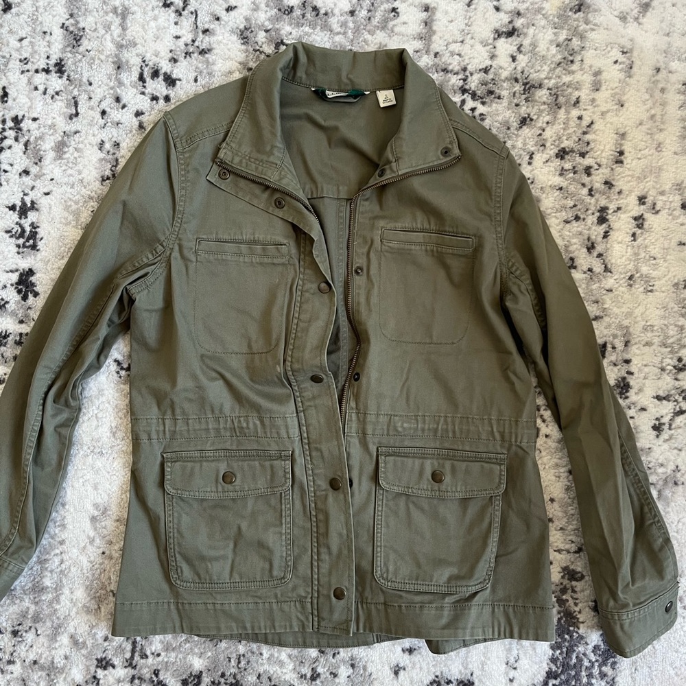 L L Bean Green Jacket size small great condition